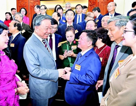 Văn hóa Việt Nam là kết tinh những giá trị tốt đẹp của dân tộc trong tiến trình hàng nghìn năm dựng nước và giữ nước