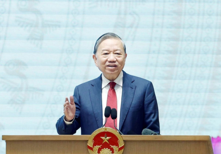 Tổng Bí thư Tô Lâm: Chuyển mạnh từ “quản lý” sang “kiến tạo phát triển”, chấm dứt đùn đẩy, né tránh