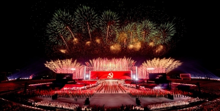 “Đoàn kết-Dân chủ-Kỷ cương-Đột phá-Phát triển” không chỉ là khẩu hiệu, mà thực sự là lời hiệu triệu, là mệnh lệnh của trách nhiệm trước lịch sử, khẳng định niềm tin tất thắng vào con đường Đảng, Bác Hồ và Nhân dân ta đã lựa chọn.