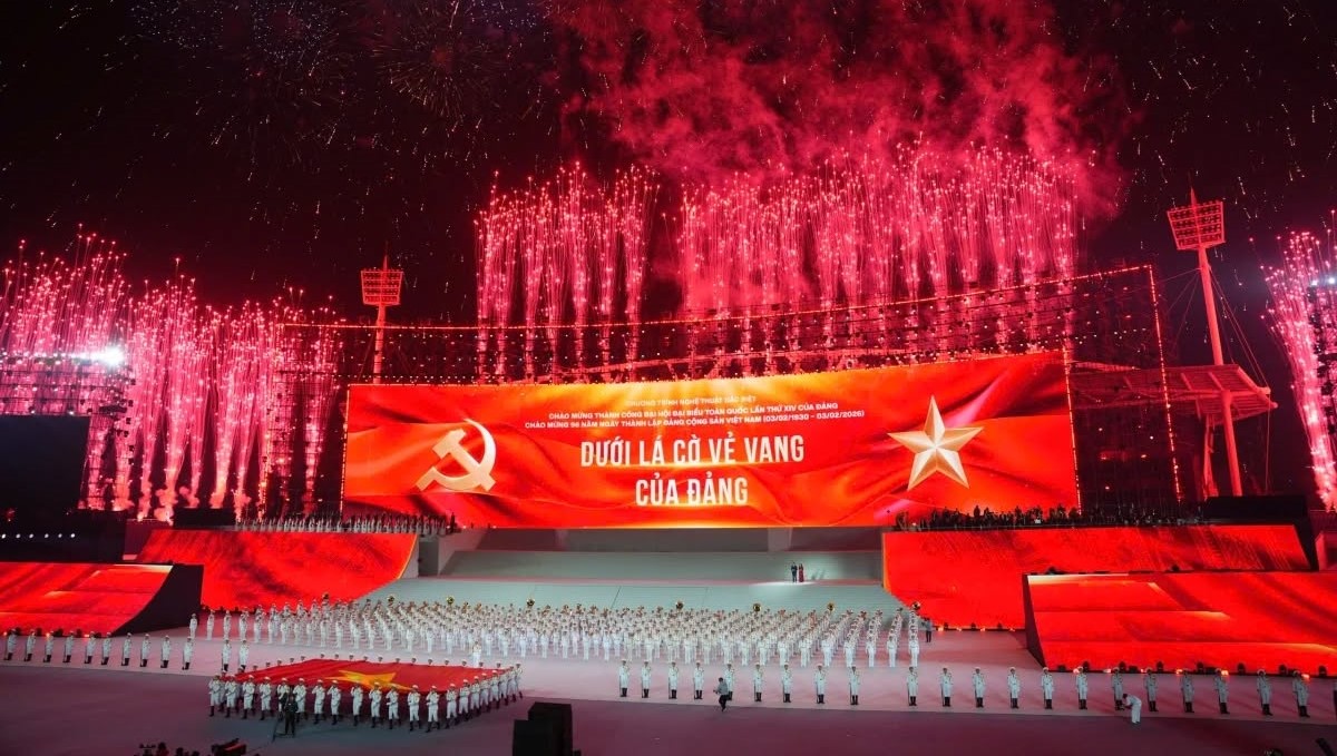 Tổng Bí thư Tô Lâm: Đảng muốn lãnh đạo lâu dài thì phải luôn tự hoàn thiện, tự làm mới, giữ vững bản chất cách mạng và tính tiên phong.