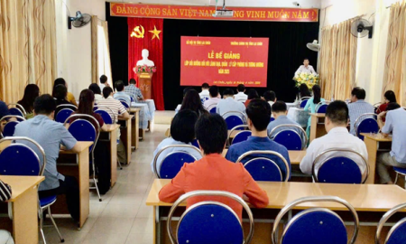 BẾ GIẢNG LỚP BỒI DƯỠNG LÃNH ĐẠO, QUẢN LÝ CẤP PHÒNG VÀ TƯƠNG ĐƯƠNG NĂM 2025