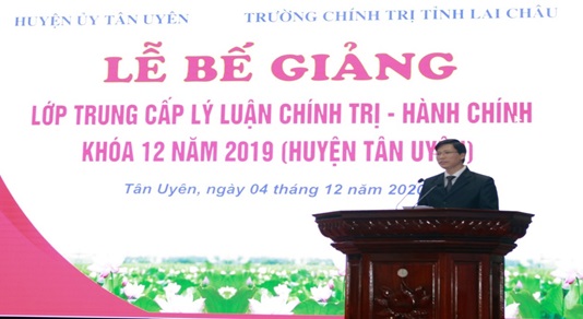 BẾ GIẢNG LỚP TRUNG CẤP LÝ LUẬN CHÍNH TRỊ – HÀNH CHÍNH KHOÁ 12 NĂM 2019 HUYỆN TÂN UYÊN